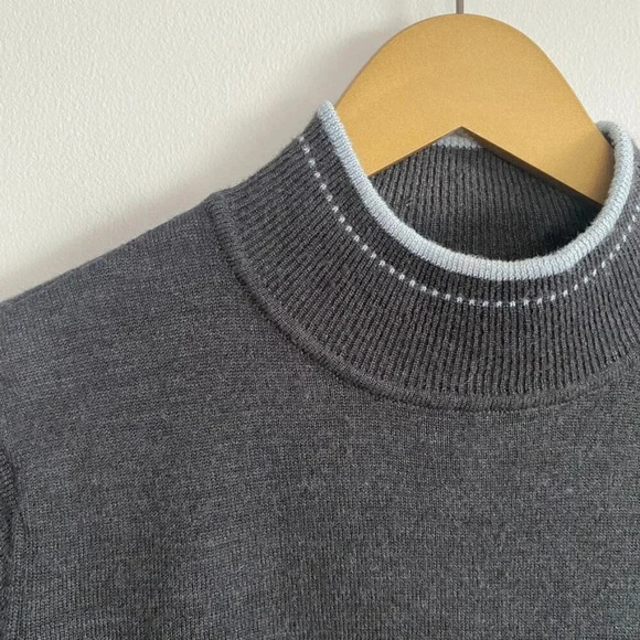 Tahari Wool Blend Short Sleeve Sweater Top - Picture 3 of 8